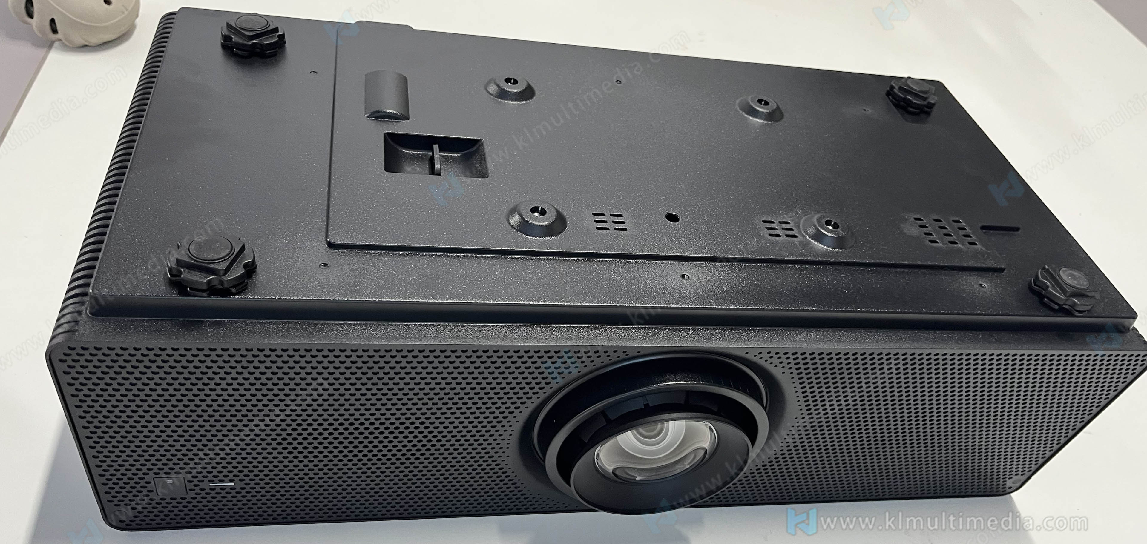 Hisense 4K projector المعلمات الفنية